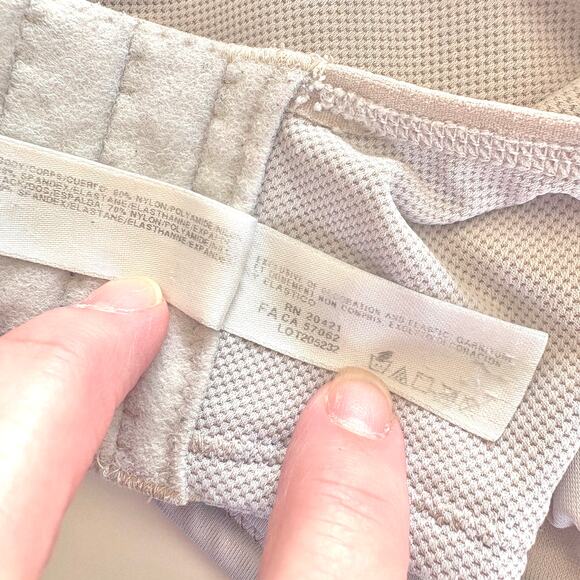 WACOAL Simone Sport 40G Outside Underwire Bra 855170 Beige Nude Sand 40DDDD 4D - Picture 16 of 16